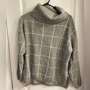 Cupshe Gray Cowl Neck Sweater with White Grid